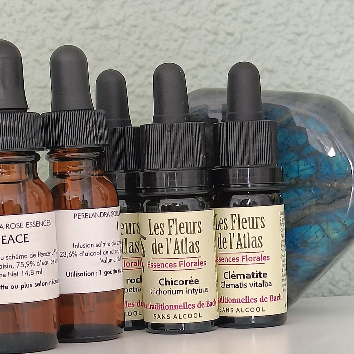 Elixirs Floraux sont utilisés en Séance de Kinésiologie pour accompagner le rééquilibrage émotionnel